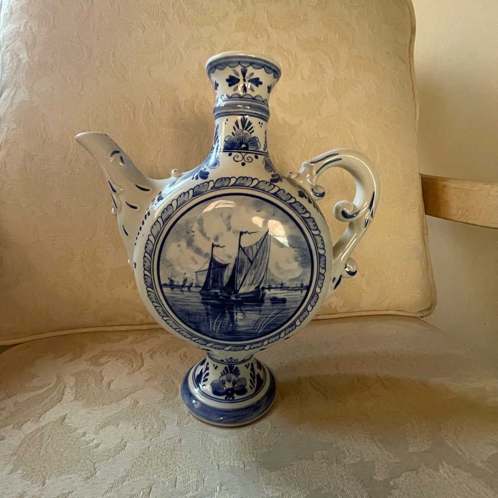 Herman Jansen Antique Schoonhoven DELFT Blue Decanter Holland 9 1/2"